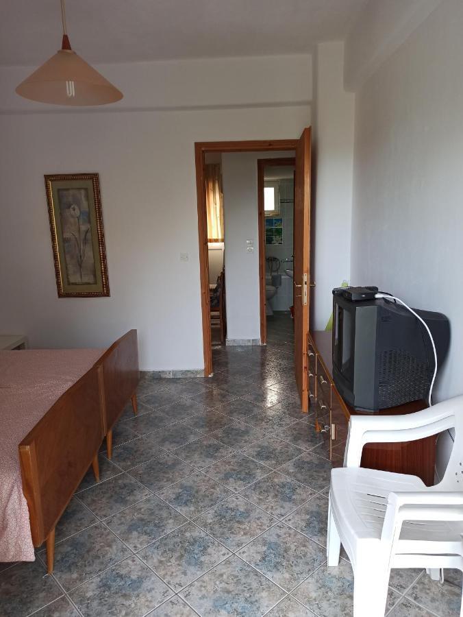 Anastasia - Efthimios Apartments Agios Konstantinos  Luaran gambar